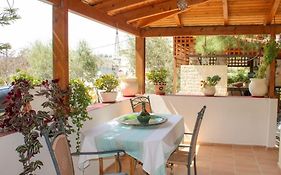 Afroditi'S Guest House