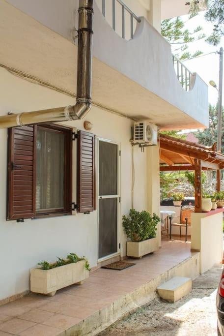 Afroditi'S Guest House Iraklio Exterior foto
